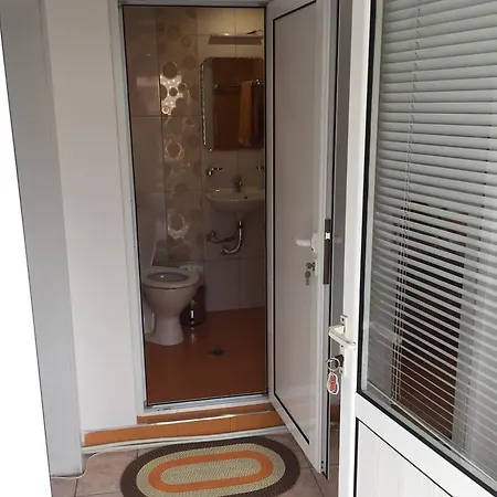 Vendégház Shotarovi Doszpat